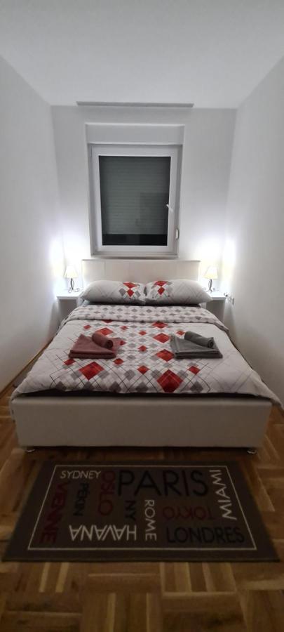 Ferienwohnung Oscar Osijek Exterior foto